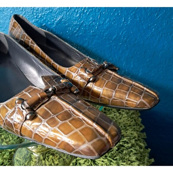 Stuart Weitzman Womens Pumps Brown Square Toe Buckle Croc Embossed Sz 8.5 - Picture 4 of 16